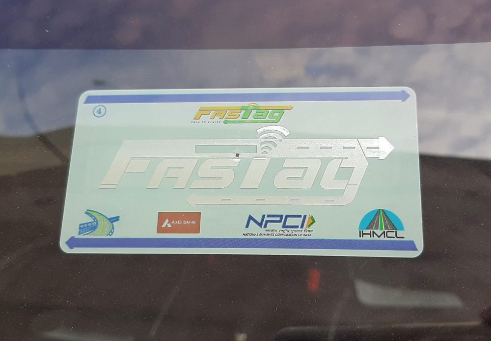 NHAI Giving Out FASTags For Free. Hurry!