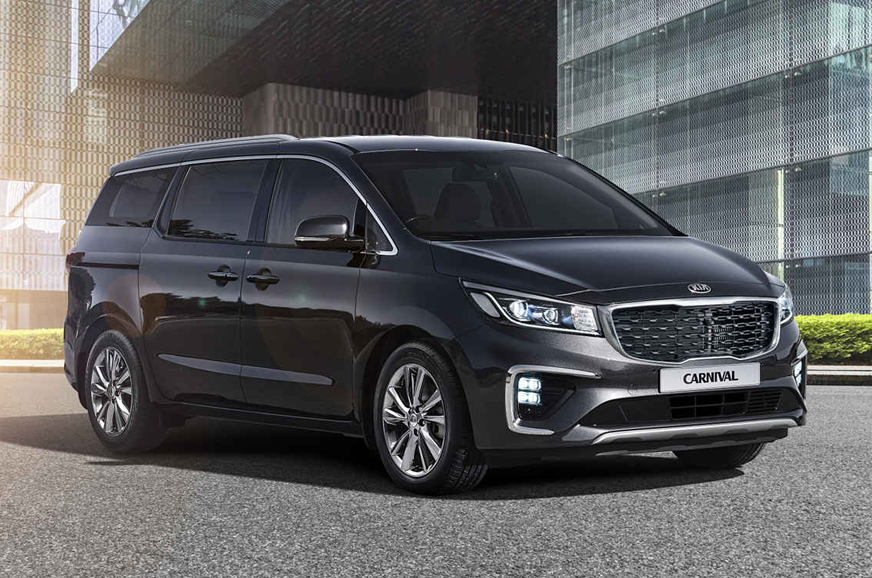 Kia Carnival launched at Rs. 24.95 lakhs | Auto Expo 2020 Day 1