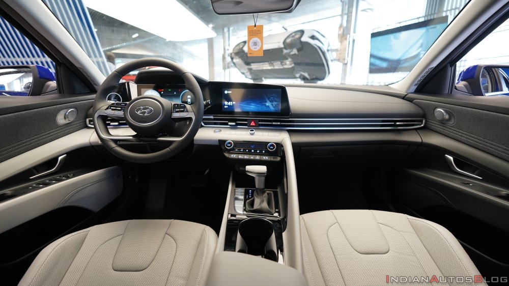 2021 Hyundai Elantra dashboard | Credits: IndianAutosBlog