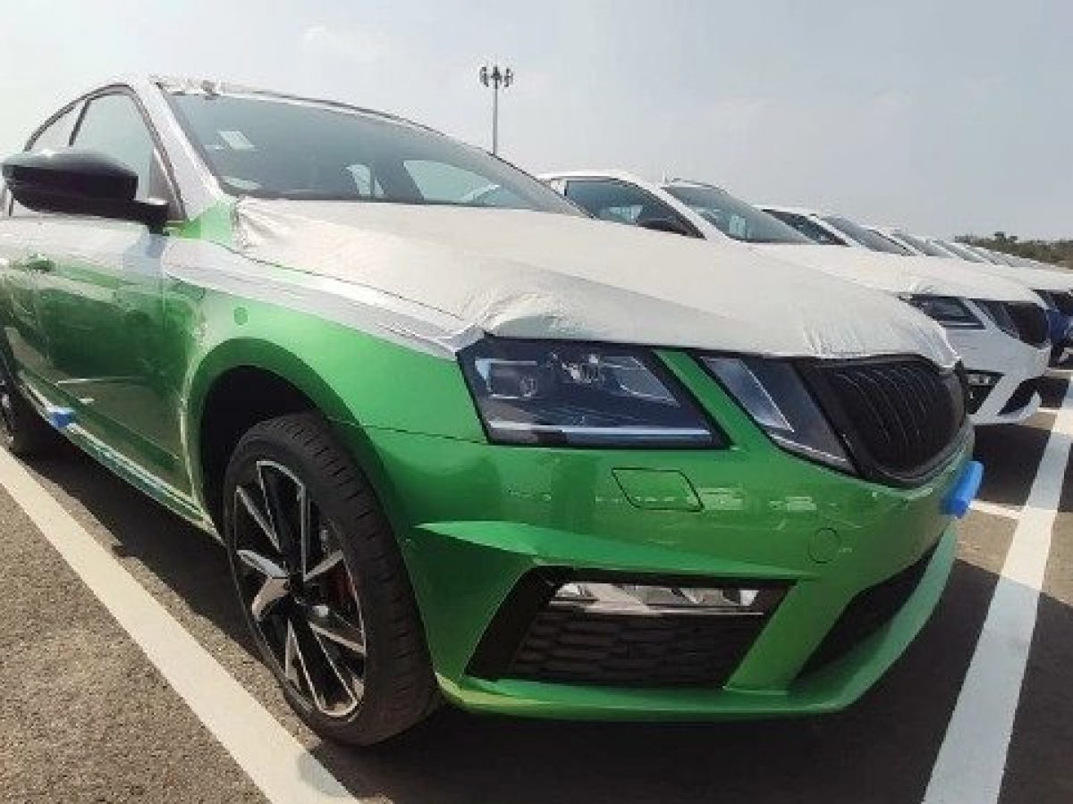 Skoda Octavia Rs 245 Spotted At The Dealership Colours Revealed