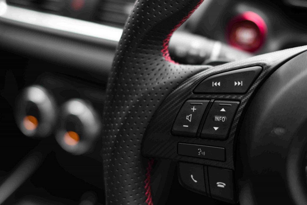 Steering Mounted Controls: Must-have comfort features in carscar