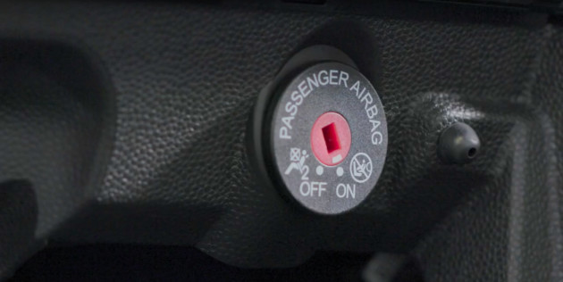 Turning off Passenger Airbags | Child safe cars