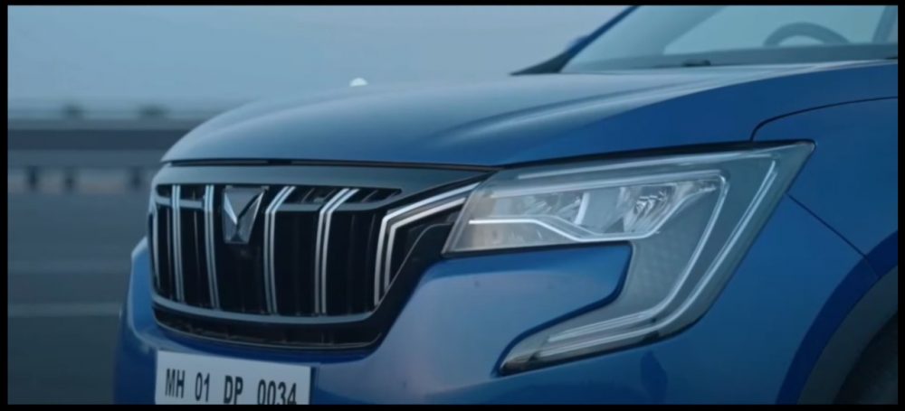 Mahindra XUV700 | Revised Grille