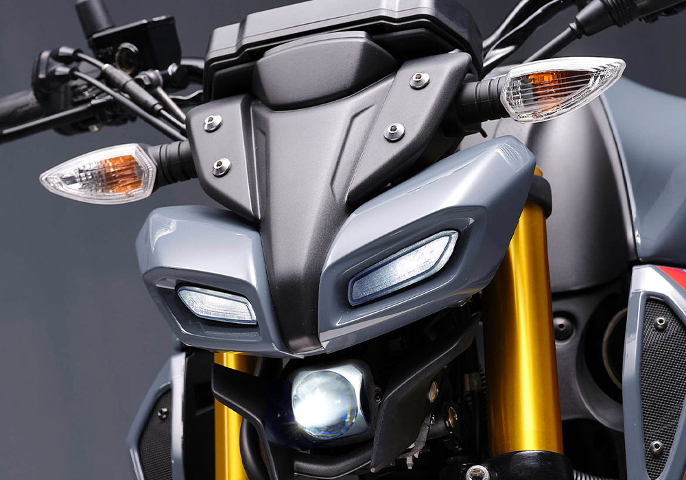 Yamaha MT 15 Headlight
