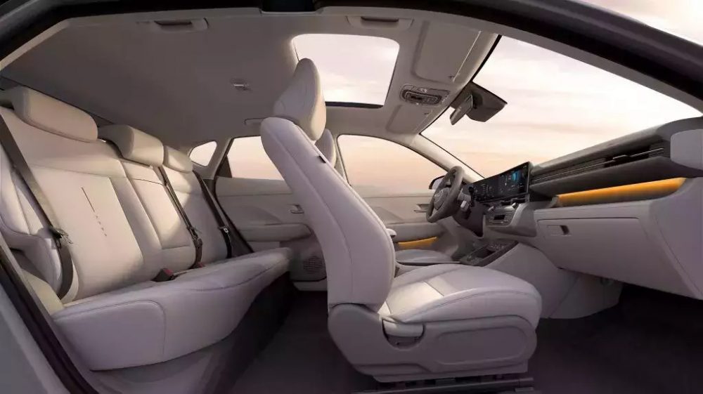 2024 Hyundai Kona Interior